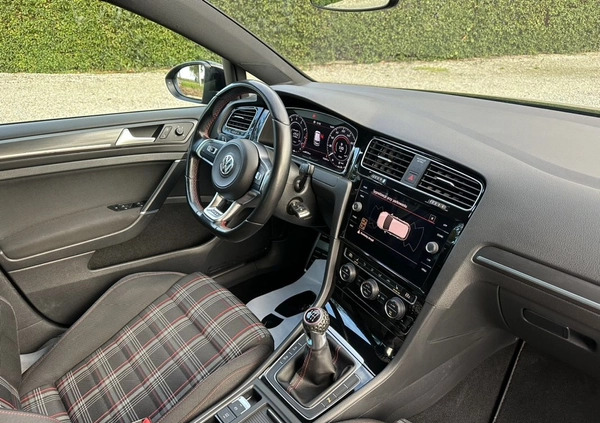 Volkswagen Golf cena 88800 przebieg: 92000, rok produkcji 2019 z Sobótka małe 562